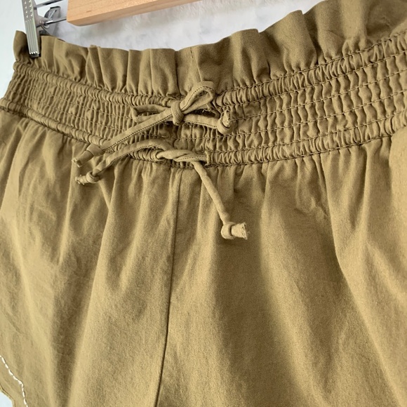 Anthropologie Scallop Hem Elastic Waist Shorts in Moss Sz XS - Picture 6 of 15